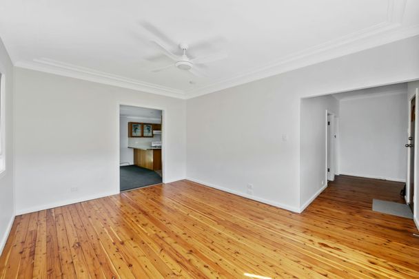 Three Bedroom Home - Photo 1