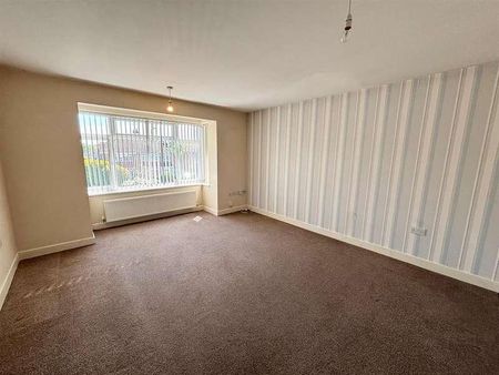 Haslucks Green Road, Shirley, Solihull, B90 - Photo 2