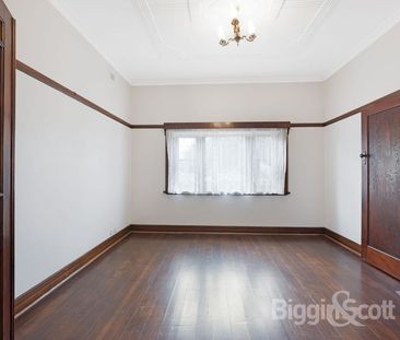 IDEAL LOCATION - Photo 4