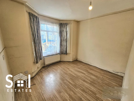 5 bedroom terraced house to rent - Photo 5