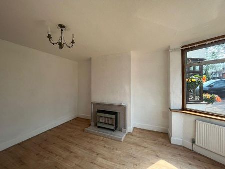 3 bedroom semi-detached house to rent - Photo 4