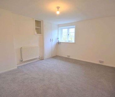 Red Lion Lane, Farnham, GU9 - Photo 3
