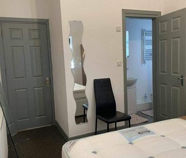 Room in a Shared House, Pershore Road, B29 - Photo 1