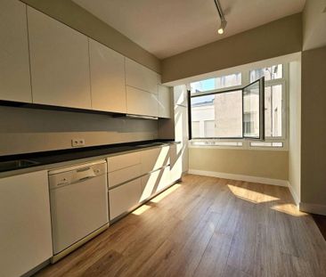 4 room luxury Flat for rent in Madrid, Spain - Photo 4