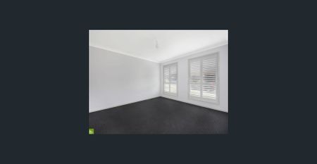 Modern 4-Bedroom Home Perfect for a Family - Photo 2