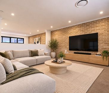 Six-Bedroom Family Home with Flexible Two-Level Layout in Condell Park - Photo 1