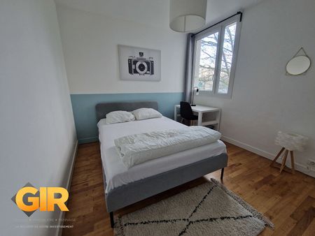 Location Appartement 1 pièce 68m² RENNES 35000 - Photo 4