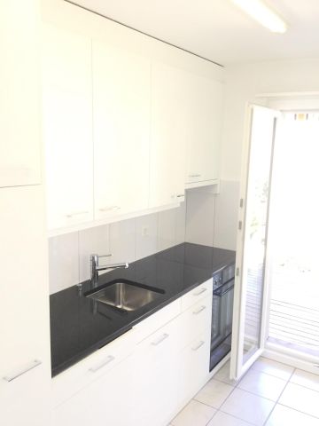 Charmante Wohnung an zentraler Lage in Küssnacht am Rigi - Photo 2