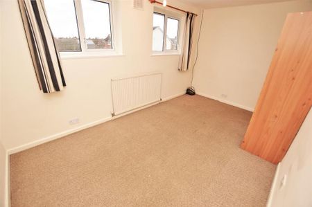 2 bedroom semi-detached house to rent - Photo 2