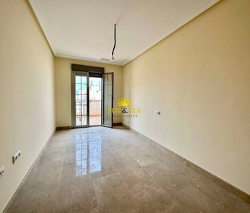 NEW 4 BEDROOM PENTHOUSE WITH SUNROOF FOR RENT IN TORREVIEJA - ALICANTE - Photo 5