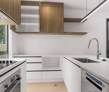 4C Roberts Rd, Te Atatu South - Photo 2