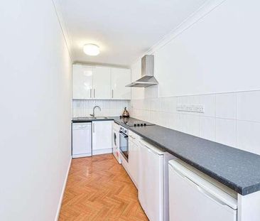 Holden Avenue, Woodside, N12 - Photo 5