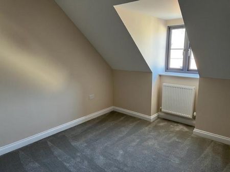 Strawberry Fields, Easterton, Devizes, SN10 - Photo 2