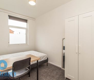 2 bed Mid Terraced House for Rent - Photo 4