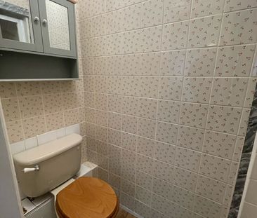 Room in a Shared House, Higham Station Avenue, E4 - Photo 3