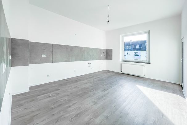 3,5 Zimmer – frisch renoviert – große Küche – Balkon - Foto 1