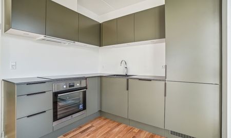 Lys og stor 2-værelses lejlighed med overdækket altan og stor stue - Photo 5