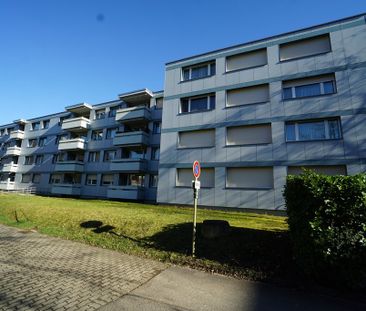 Moderne 3-Zimmerwohnung an familienfreundlicher Lage in Aesch - Photo 2