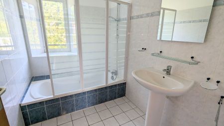 Location Appartement 3 pièces 68m² - Photo 4