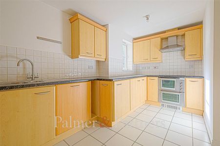 2 bedroom apartment to rent - Photo 4