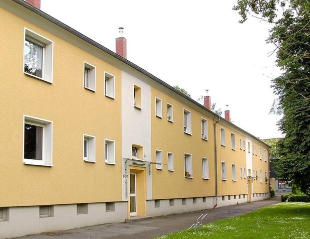 Demnächst frei! 2-Zimmer-Wohnung in Duisburg Huckingen - Foto 1