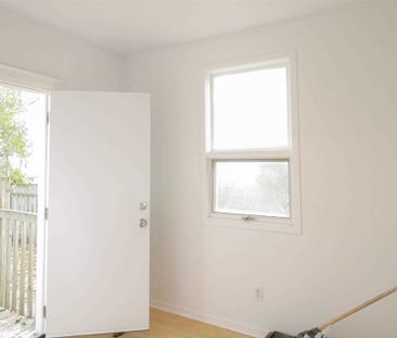 For Lease - 1354 Caroline Street, Burlington, Ontario - Photo 1