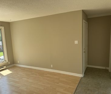 Appartement 2 Chambres à Buckingham - Photo 2