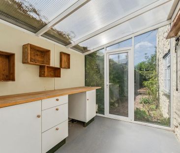 4 bedroom detached house to rent - Photo 4