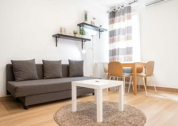 Calle de Quilichao, Madrid, Community of Madrid 28033