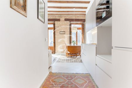 Flat for rent with views in El Mercat (Valencia) - Photo 3