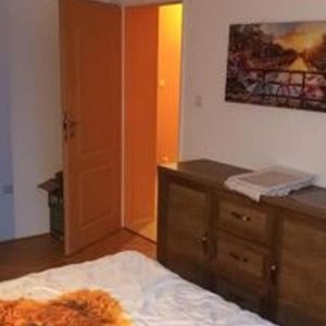 Pronájem bytu pokoj 15 m2 - Fotografie 3