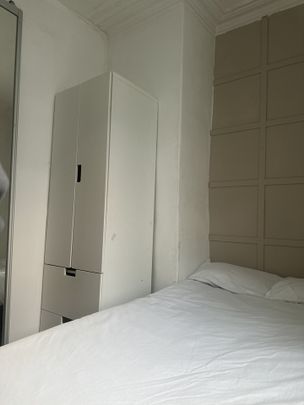 Room in a Shared House, Thornville Road, LS6 - Photo 1