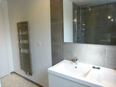 Location Appartement 3 pièces 78m² ENGHIEN LES BAINS 95880 - Photo 5