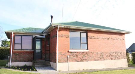 Great Value, Great Home - Photo 2