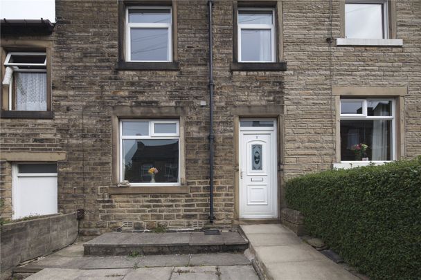 7 Birkhouse Lane, Huddersfield, HD5 - Photo 1