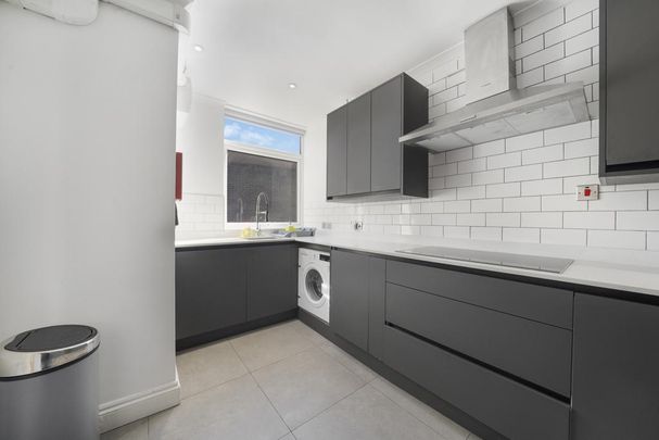 4 bedroom apartment to rent - Photo 1