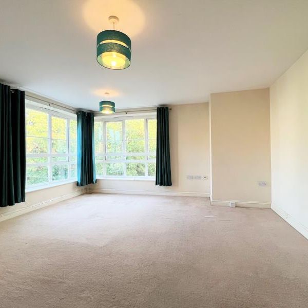 Katherine Court, Knaphill - 2 bedrooms Property for lettings - Seymours - Photo 1