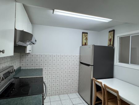 For Lease - 46 Thornbrook Court, Vaughan, Ontario - Photo 5