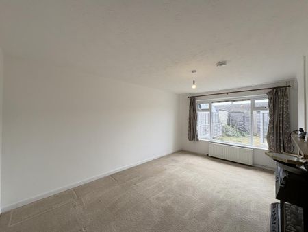 2 bedroom bungalow to rent - Photo 2