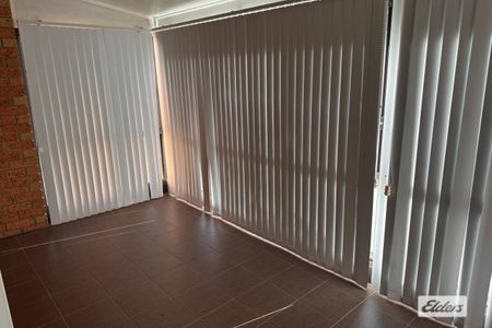 Brick & tile Taree West family home - Photo 5