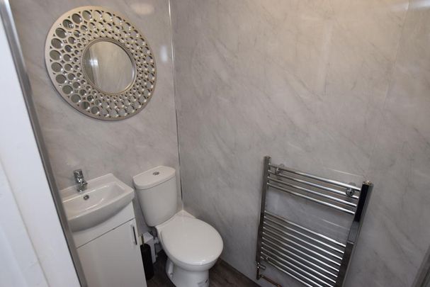 6 bedroom terraced house to rent - Photo 1