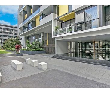 Luxury 2 Bedroom Apartment with fully furnished - Photo 5