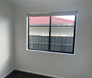 Salisbury East - Photo 4