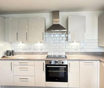 2 bedroom apartment to rent - Photo 2