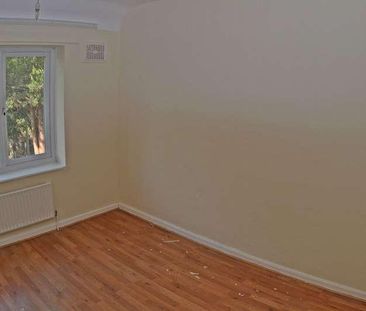 Goresbrook Road, Dagenham, RM9 - Photo 3