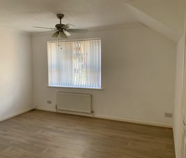 Spacious and Bright 3 Bedroom Terraced House for Rent in Dudley - Photo 4