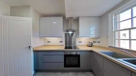2 bedroom flat to rent - Photo 3