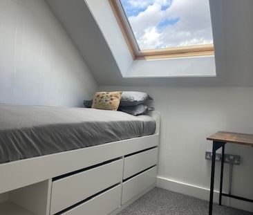 2 Bed Maisonette, Little Bishop Street, BS2 - Photo 3