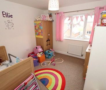 3 bedroom terraced house to rent - Photo 3