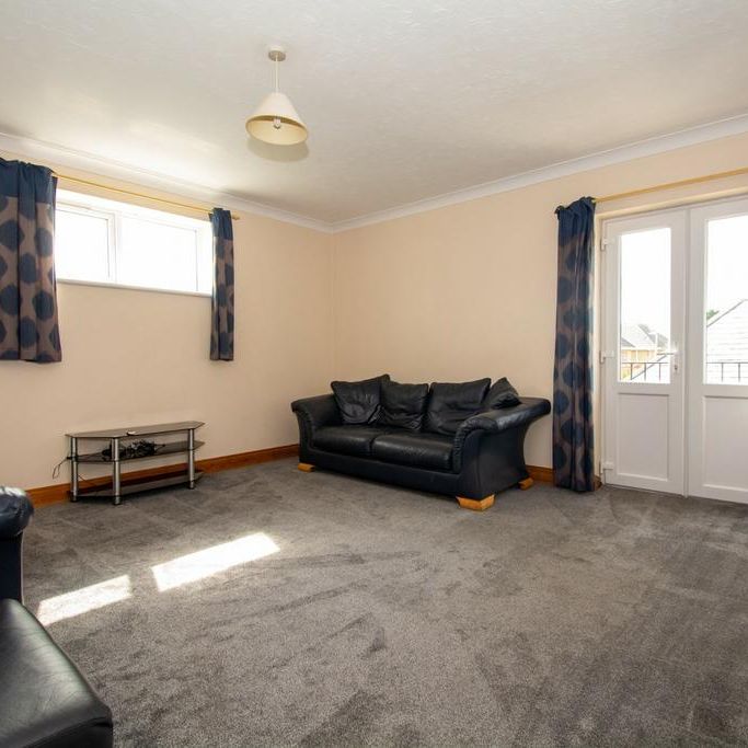 5 bedroom detached house to rent - Photo 1